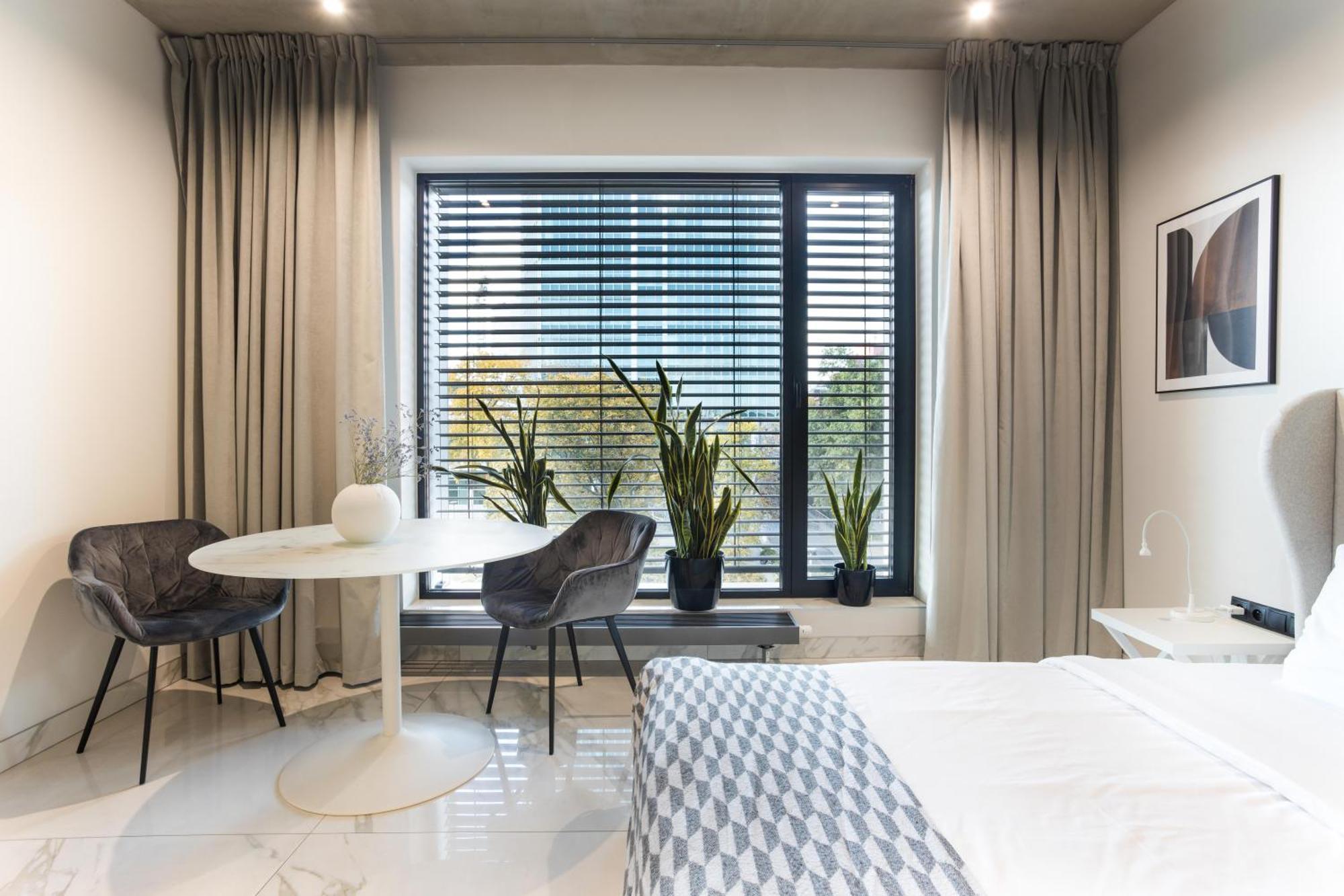 Centro Design Apartments - Polwiejska Познань Экстерьер фото
